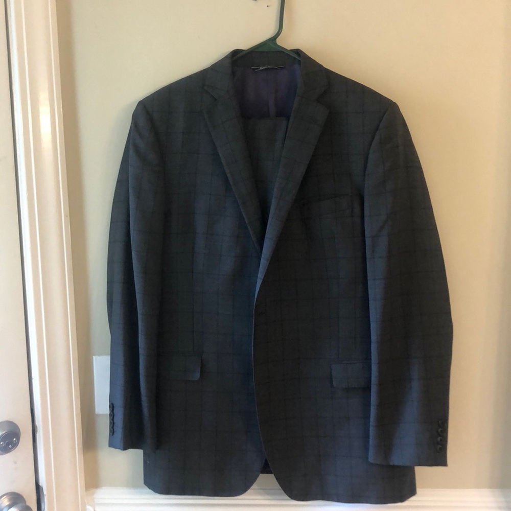 Saks Fifth Avenue Men’s Gray Full Suit Jacket and Panta